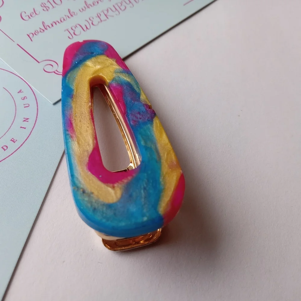 5/$25 Hand Crafted Multicolor Hair Clip - Picture 2 of 4
